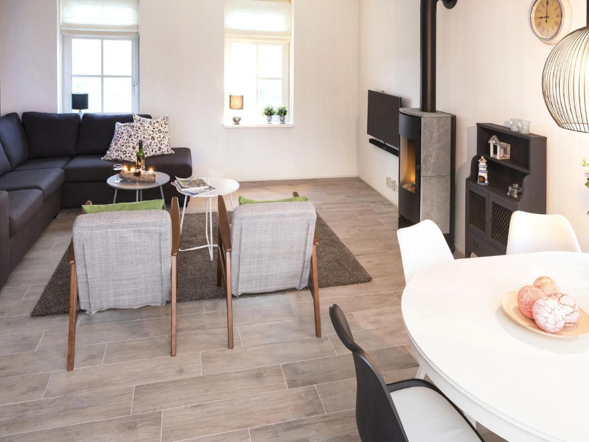 Rustic Holiday Home In Wissenkerke With Garden Eksteriør bilde