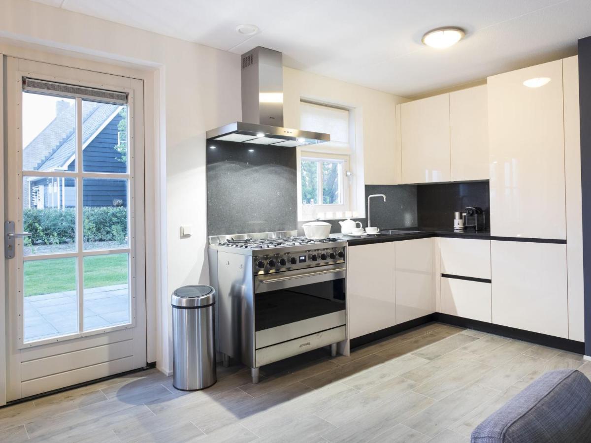 Rustic Holiday Home In Wissenkerke With Garden Eksteriør bilde
